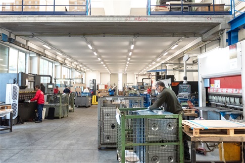Assemblaggio, saldatura e piegatura acciaio inox e lamiere